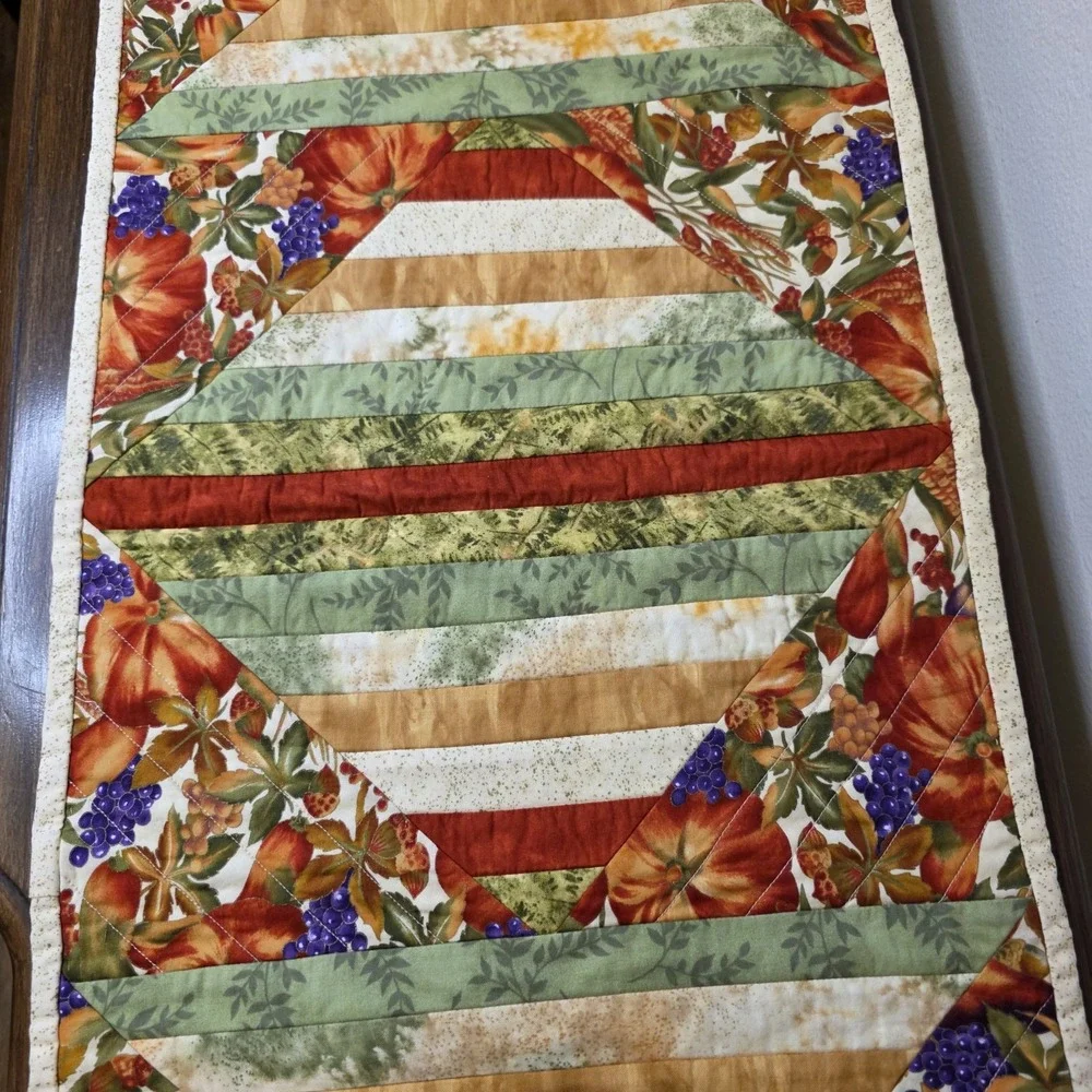 Reversible Christmas Thanksgiving Quilted Table Runner Handmade 14.5x40